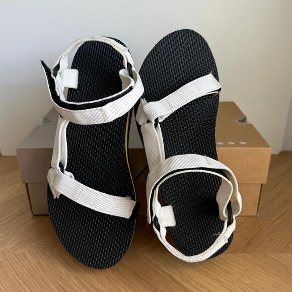 Teva Platform Black/Yellow Women Strap Sandals - SZ 10 - Picture 4 of 10